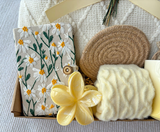 Daisy Self-Care Gift Box with Blanket and Cozy Accessories |Care Package komorebi INC