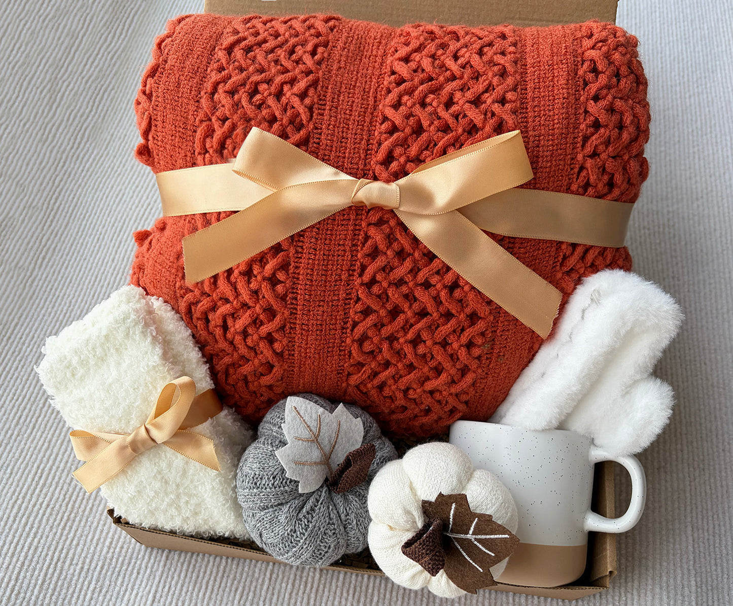 Cozy Fall Gift Basket for Women Autumn Care Package komorebi INC