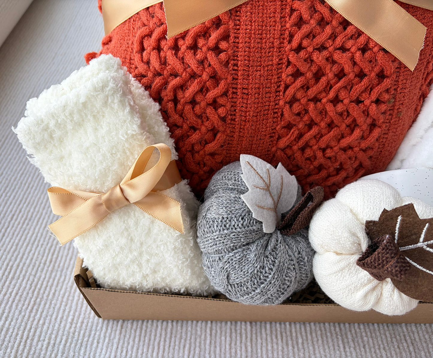 Cozy Fall Gift Basket for Women Autumn Care Package komorebi INC