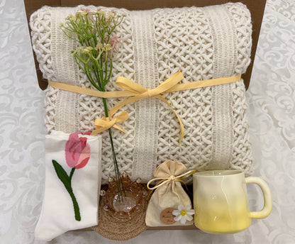 Sunshine Tulip Cozy Gift Box | Knit Blanket & Mug Set