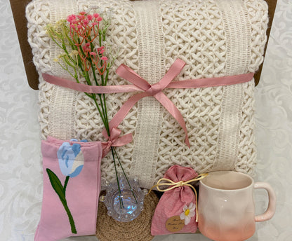 Blush Pink Tulip Cozy Gift Box | Knit Blanket & Mug Set