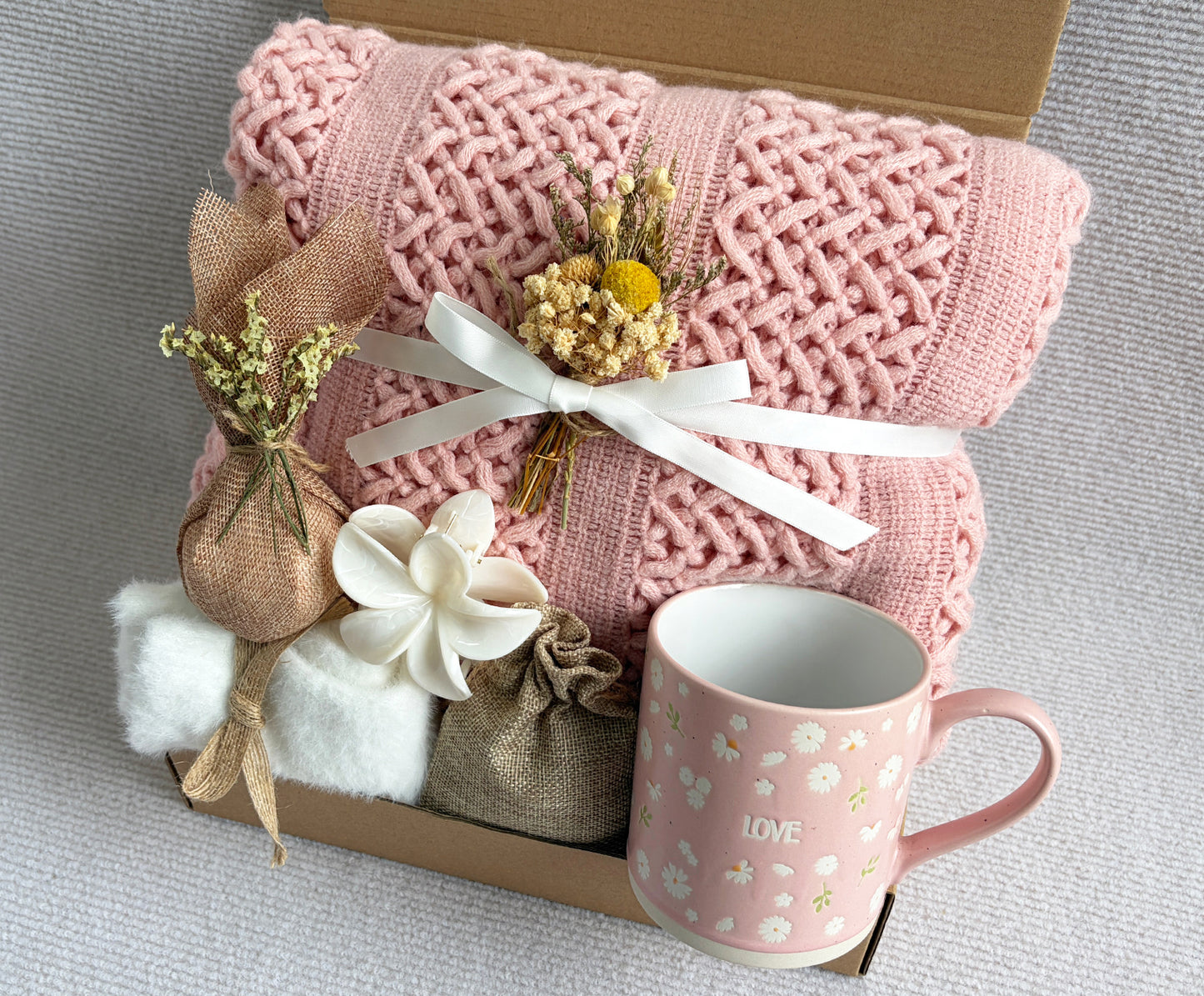 Blush Pink Cozy Gift Box | Thoughtful Spring Gift komorebi INC