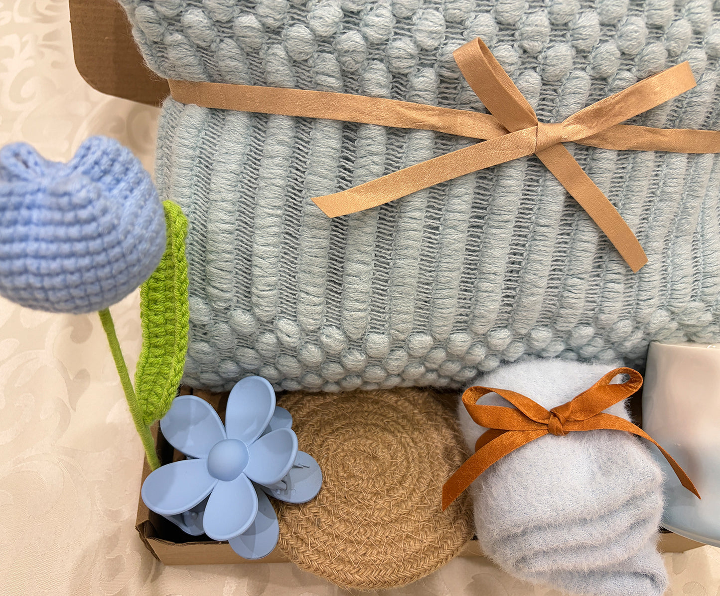 Sky Blue | Fluffy Bubble Serene Sky Soft Knit Blanket Gift Box