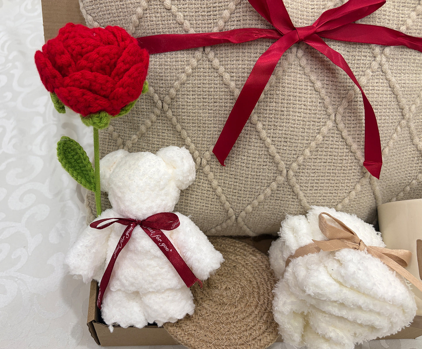 Cozy Comfort | Cream Knit Blanket Gift Set for Mom & Loved Ones