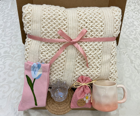 Blush Pink Tulip Cozy Gift Box | Knit Blanket & Mug Set