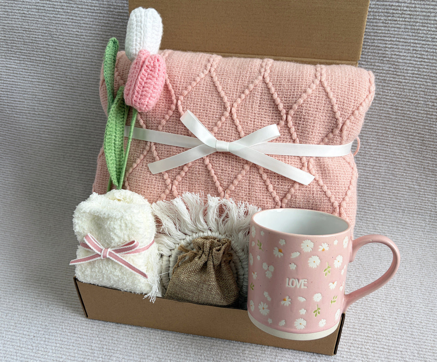 Blush Pink Self Care Gift Box | Daisy LOVE Ceramic Mug komorebi INC