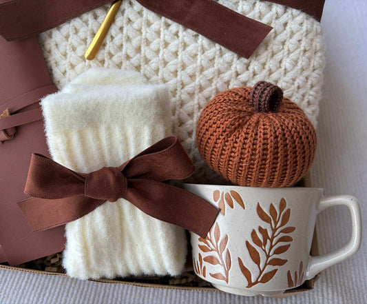 Cream Fall Cozy Gift Basket for Her - Nestlygift