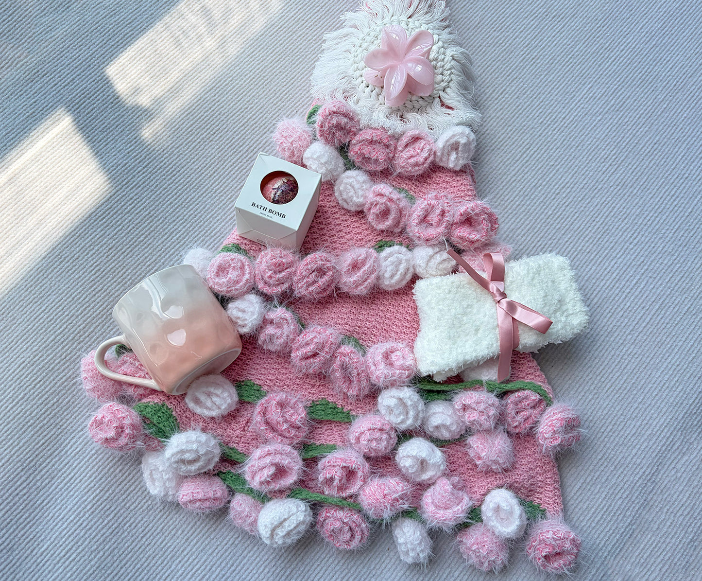 Dreamy Blush Pink Floral Self-Care Spa Gift Box for Her – Soft Cozy Relaxation Set komorebi INC