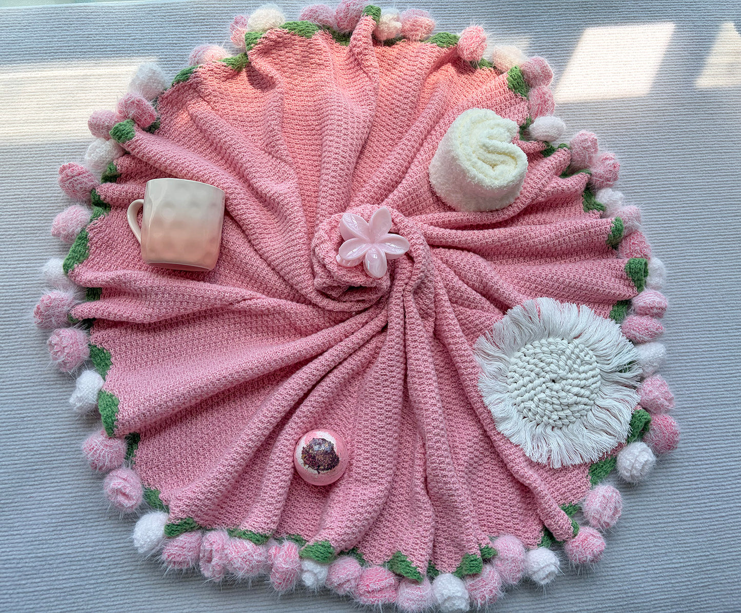 Dreamy Blush Pink Floral Self-Care Spa Gift Box for Her – Soft Cozy Relaxation Set komorebi INC