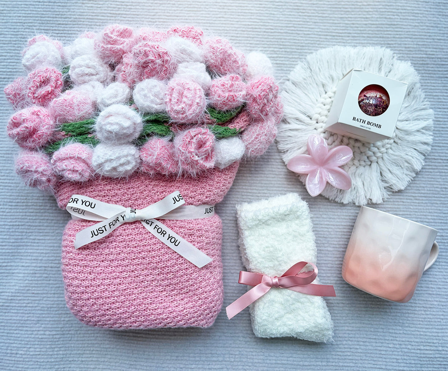 Dreamy Blush Pink Floral Self-Care Spa Gift Box for Her – Soft Cozy Relaxation Set komorebi INC