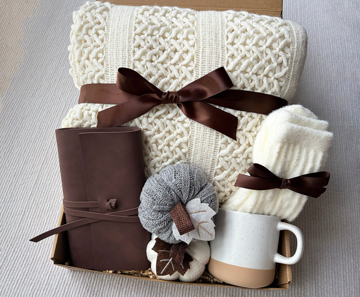 Cozy Fall Gift Basket for Women Autumn Self Care Gift Set komorebi INC