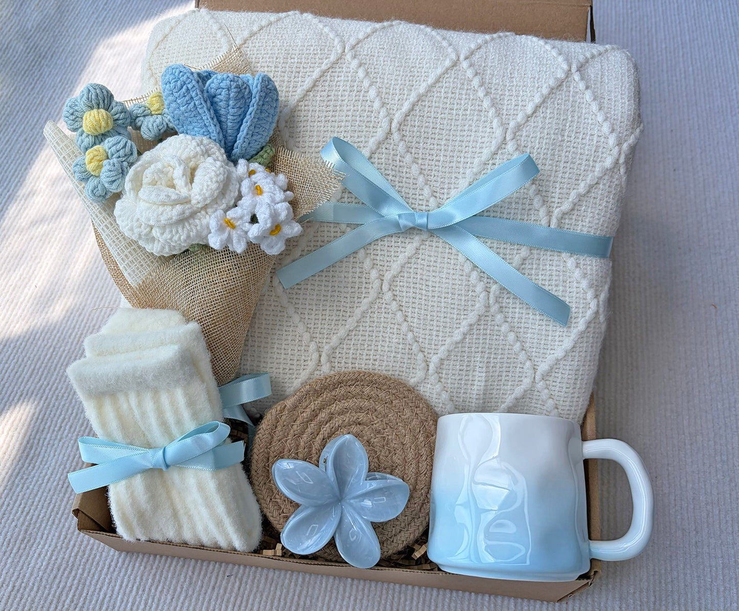 Soft Sky Blue Handmade Floral Self-Care Gift Box for Her – Fresh Calm Relaxation Set komorebi INC