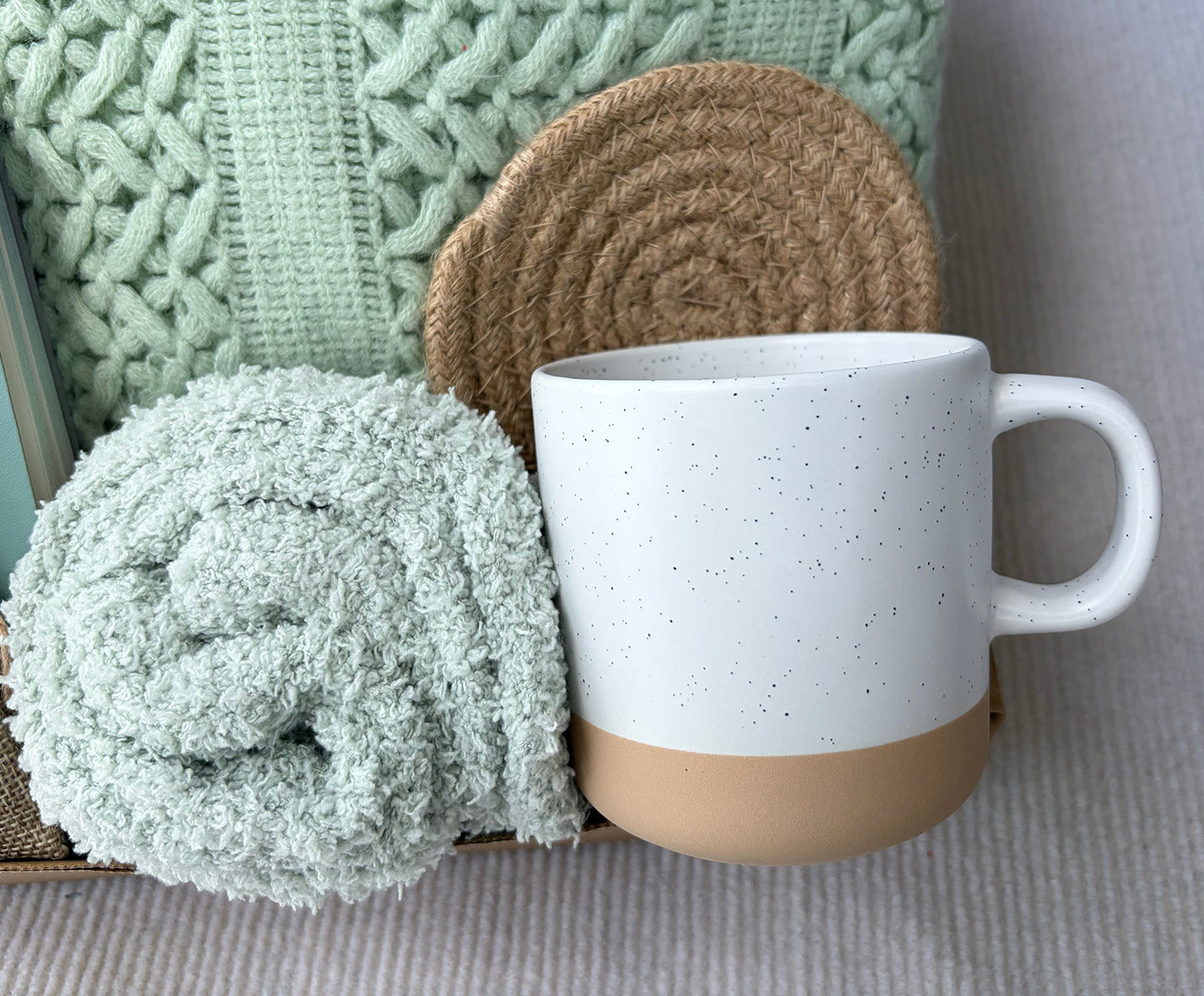 Soft Sage Green Minimalist Self-Care Gift Box for Her – Calm Neutral Work & Relaxation Set komorebi INC