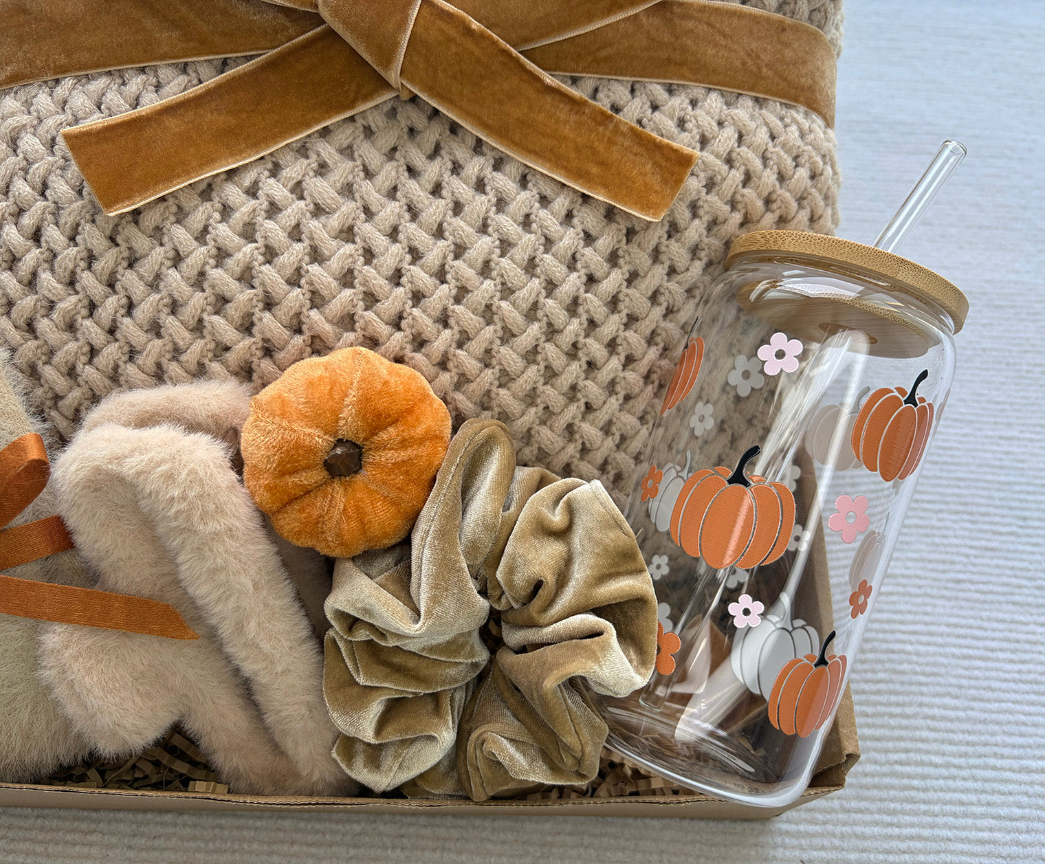 Cozy Fall Gift Basket for Her - Nestlygift