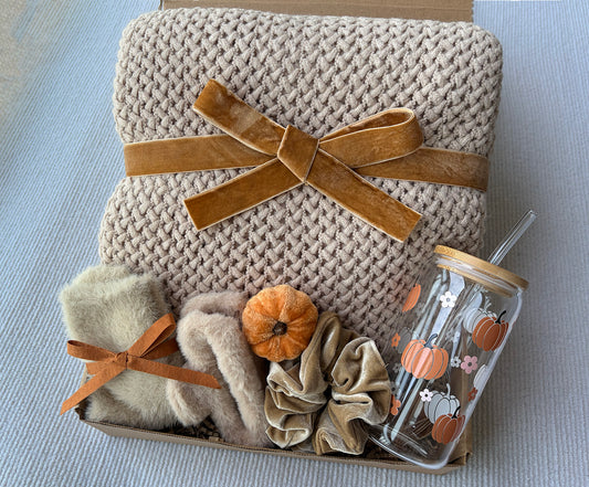 Cozy Fall Gift Basket for Her - Nestlygift