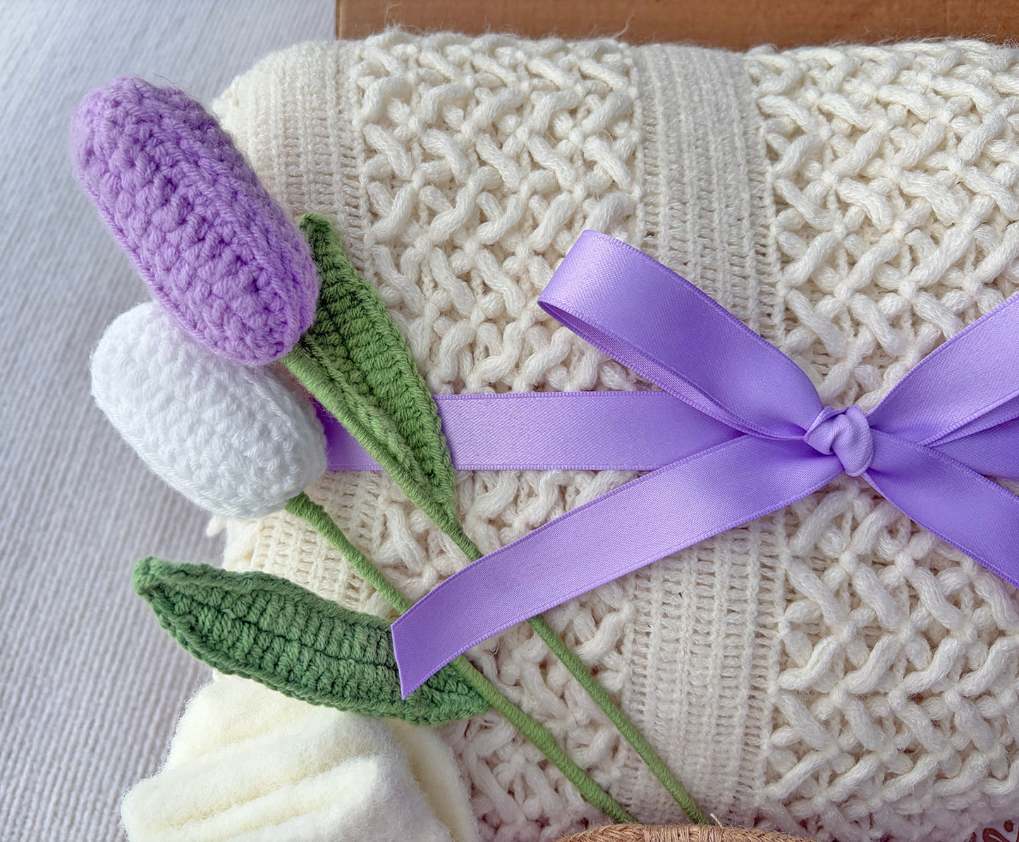 Soft Cream Lilac Cozy Gift Box for Her – Self Care Gift Box komorebi INC