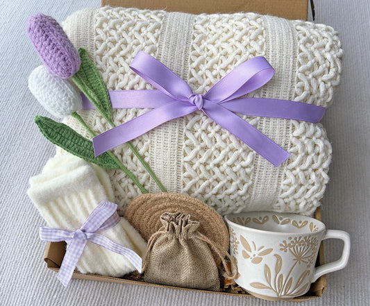 Soft Cream Lilac Cozy Gift Box for Her – Self Care Gift Box komorebi INC