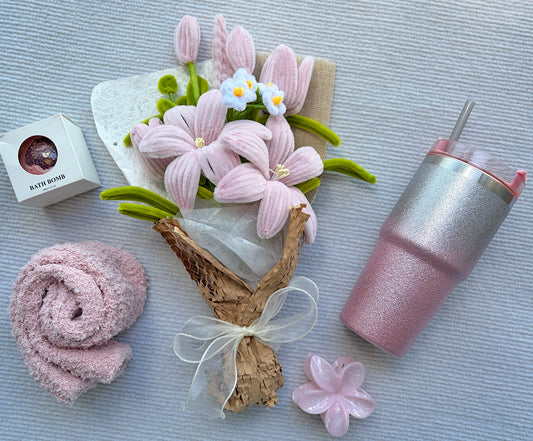 Blush Pink Floral Self-Care Spa Gift Box for Her – Dreamy Pastel Relaxation Set komorebi INC