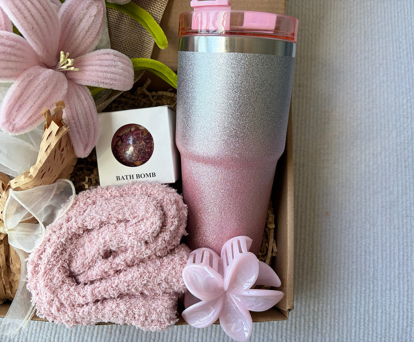 Blush Pink Floral Self-Care Spa Gift Box for Her – Dreamy Pastel Relaxation Set komorebi INC